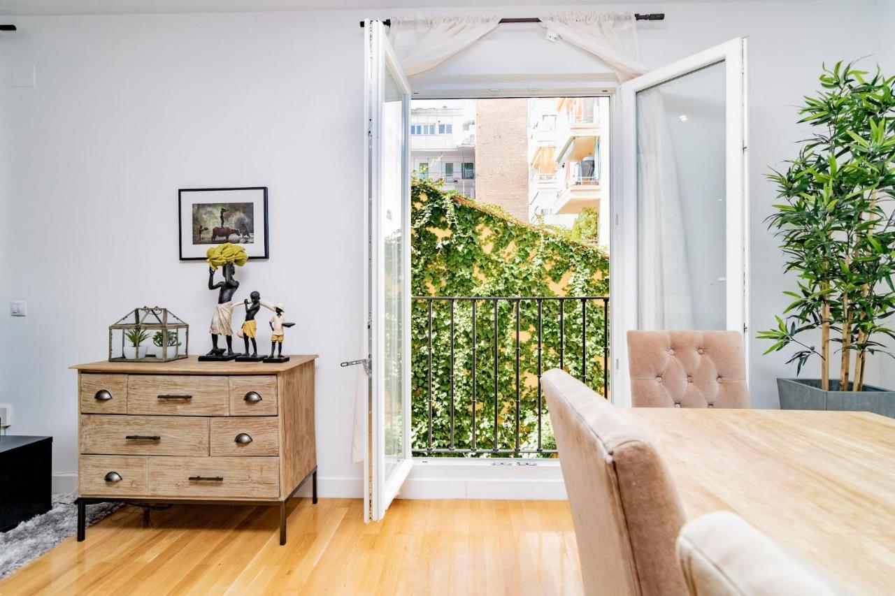 Juan Bravo Suites Madrid Bagian luar foto
