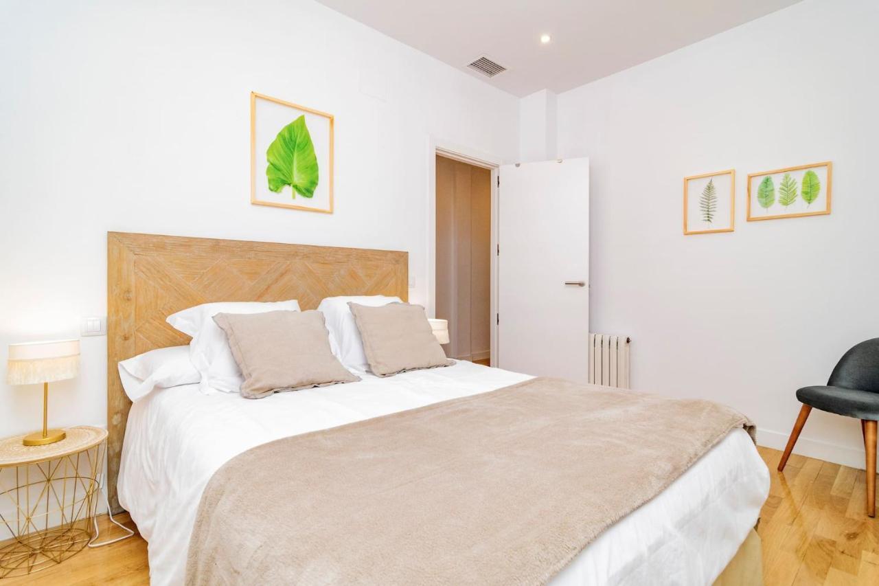 Juan Bravo Suites Madrid Bagian luar foto