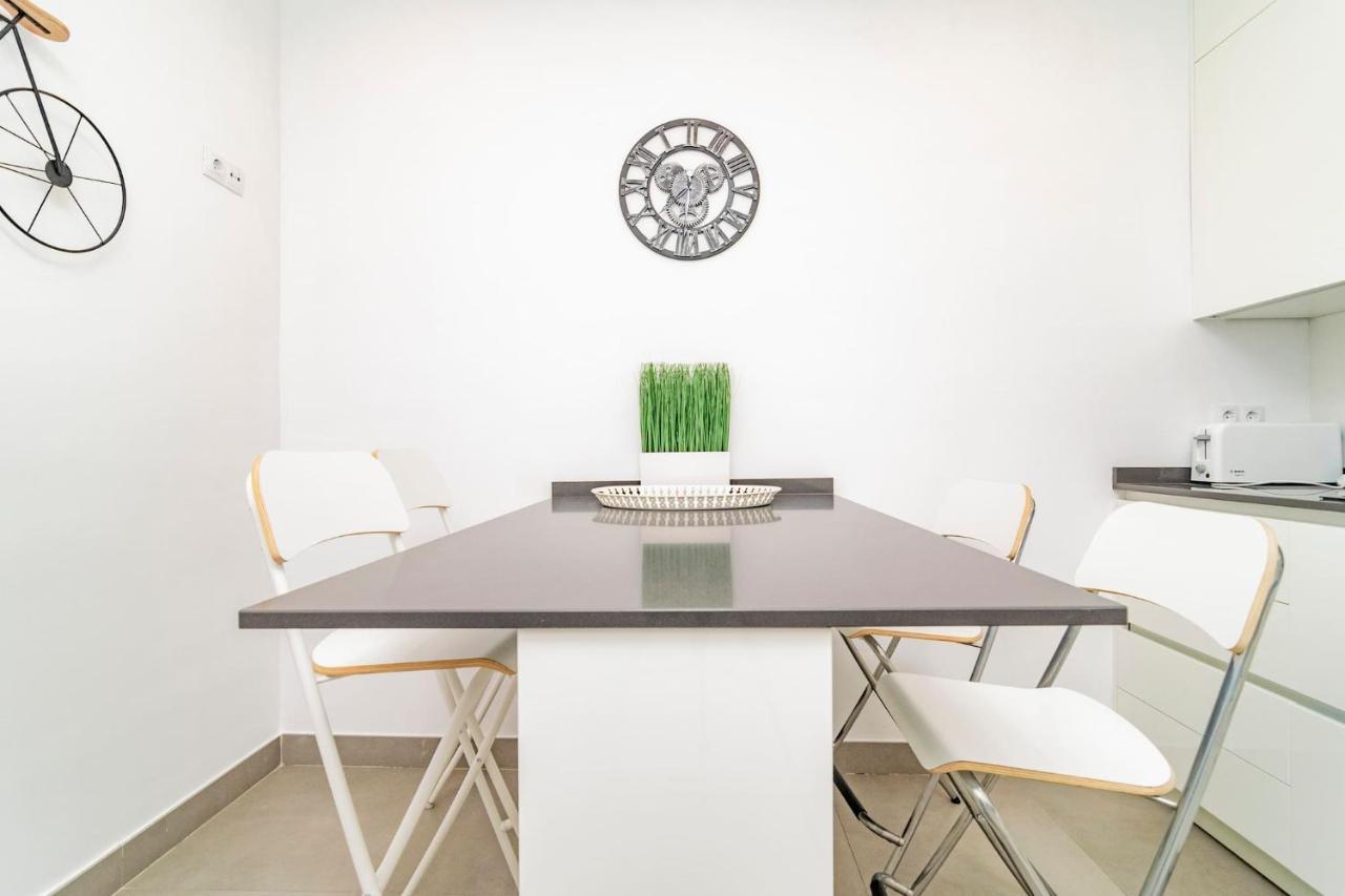 Juan Bravo Suites Madrid Bagian luar foto