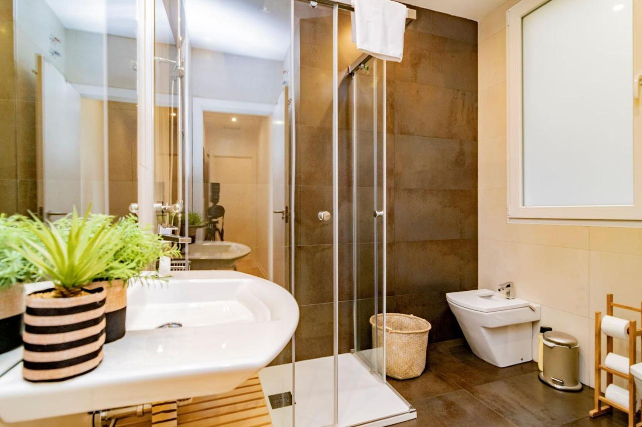 Juan Bravo Suites Madrid Bagian luar foto