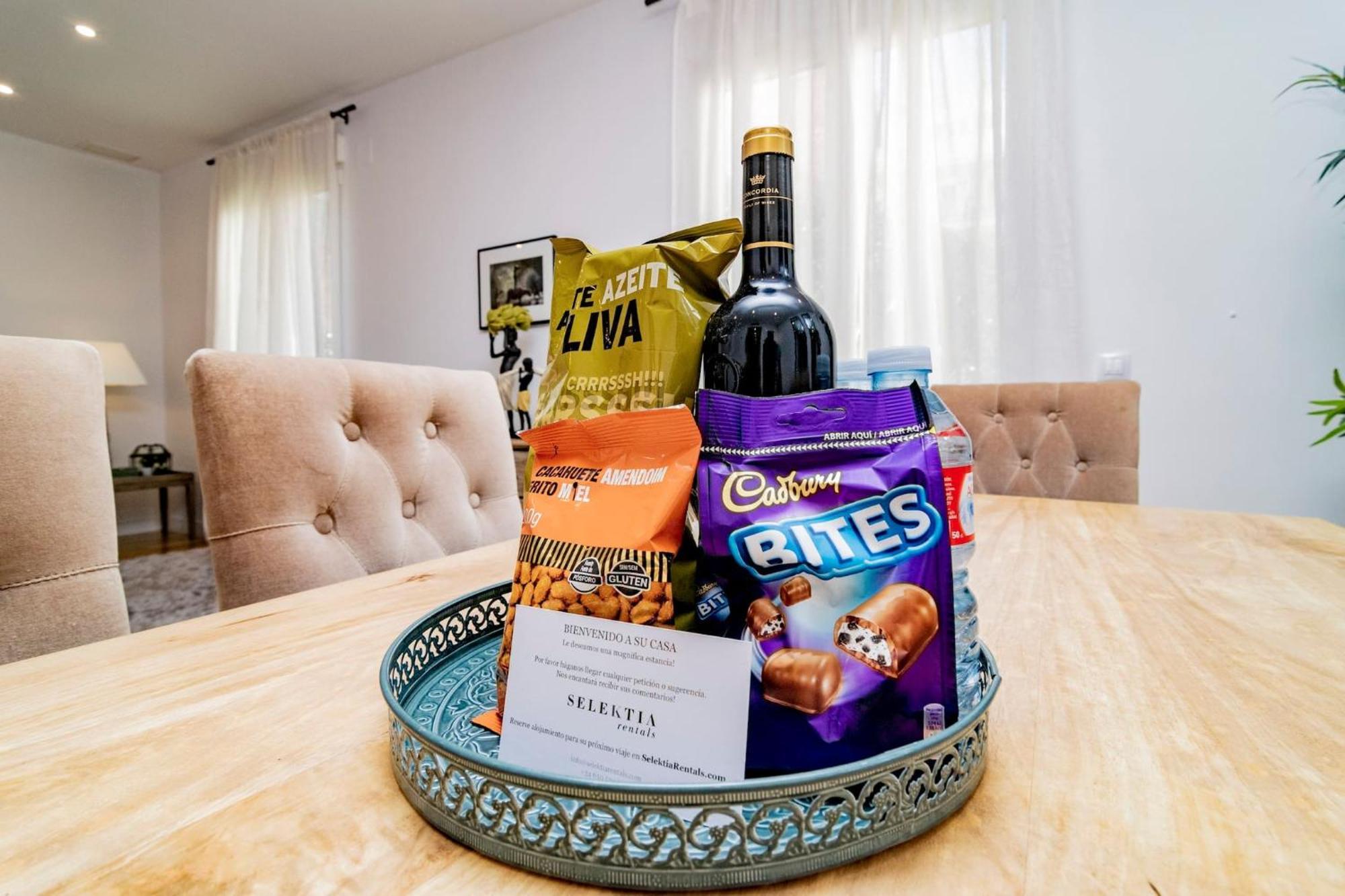 Juan Bravo Suites Madrid Bagian luar foto