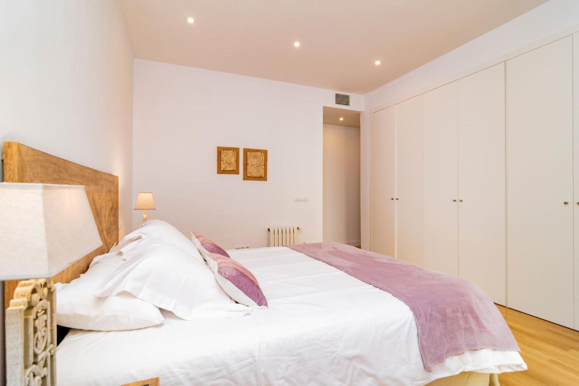 Juan Bravo Suites Madrid Bagian luar foto