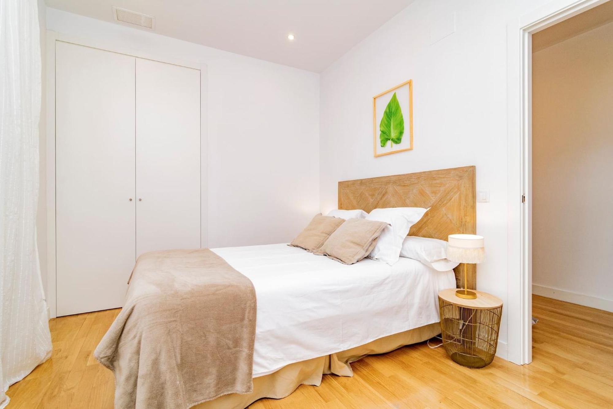 Juan Bravo Suites Madrid Bagian luar foto