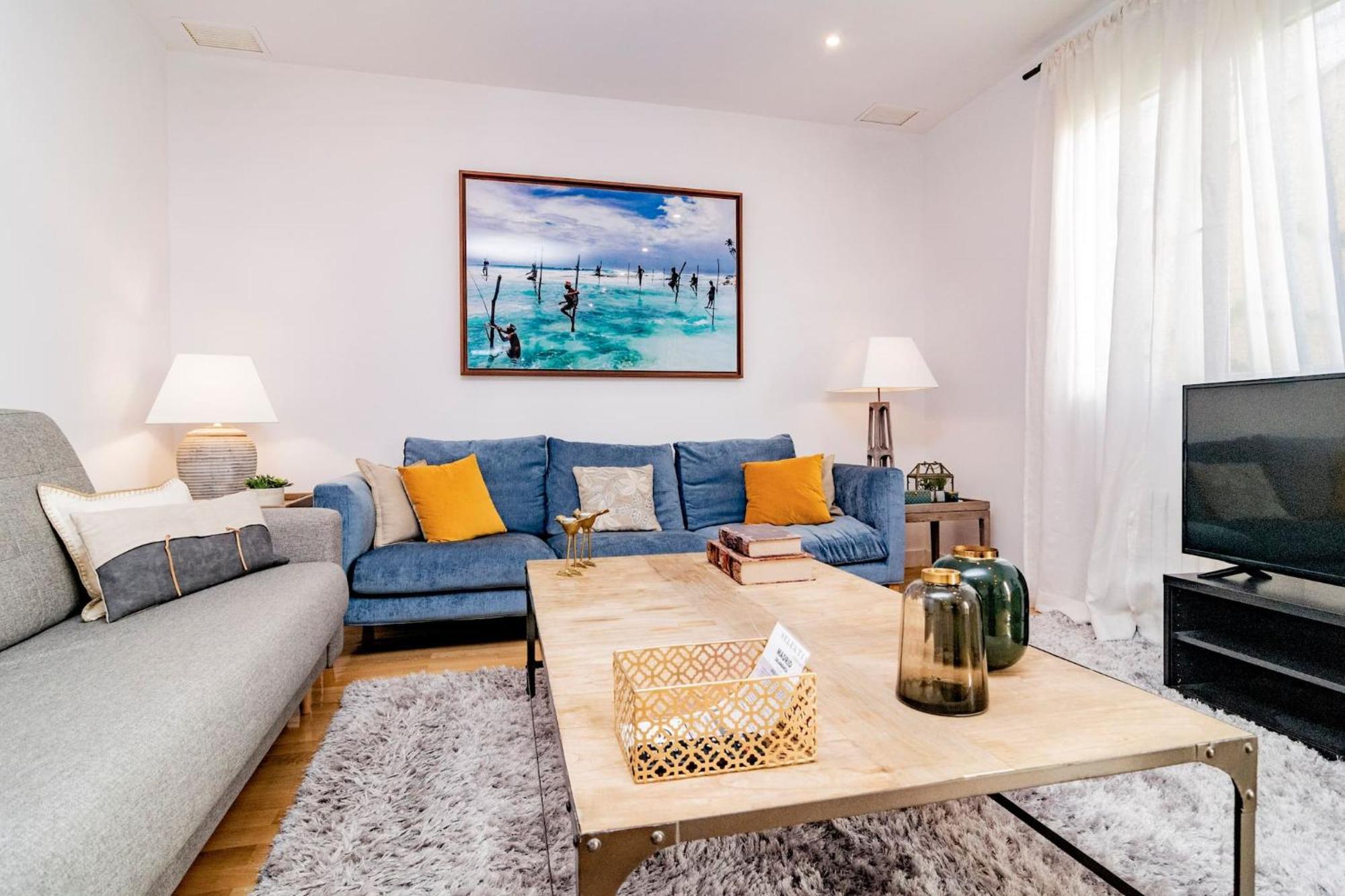 Juan Bravo Suites Madrid Bagian luar foto