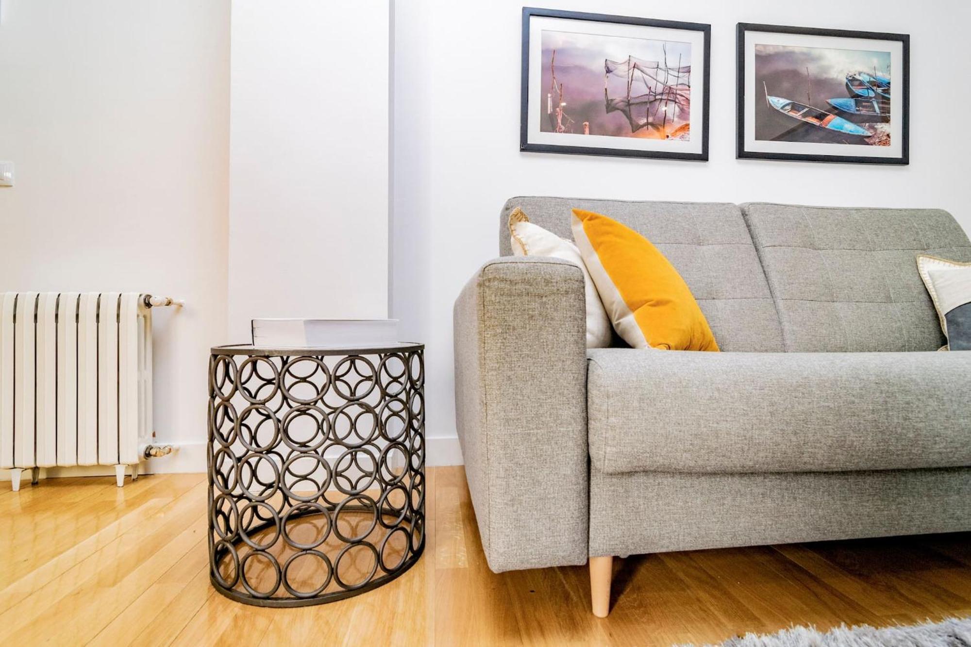 Juan Bravo Suites Madrid Bagian luar foto